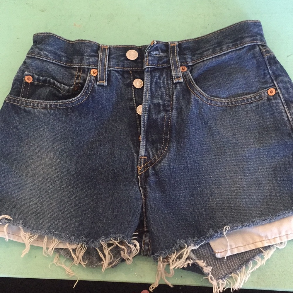High waisted Levi women’s shorts
